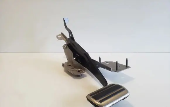 Opel Grandland X Brake pedal