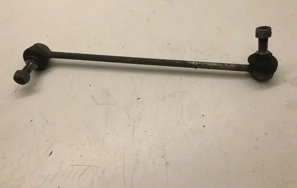 Volkswagen PASSAT B8 Front anti-roll bar/stabilizer link 