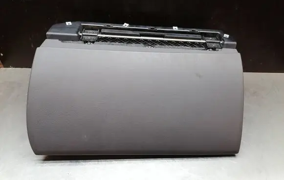 BMW 6 E63 E64 Glove box 7128706 51457128706