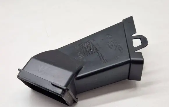 BMW i4 Cabin air duct channel 7427857