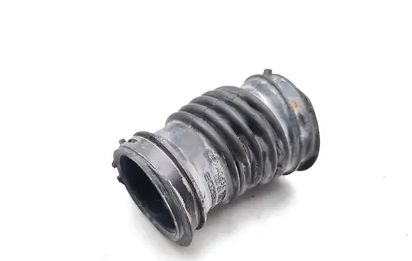 Mazda 6 Air intake hose/pipe PY0113221 K6805