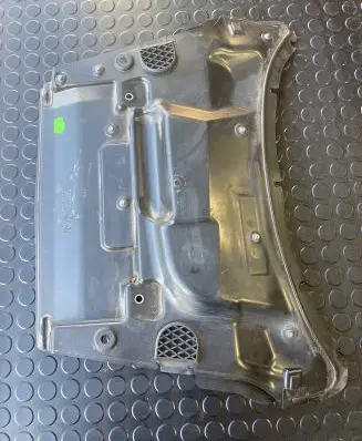 Porsche Cayenne (92A) Heat shield in engine bay 7P5819523B