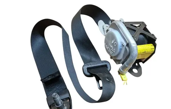 Toyota Avensis T250 Front seatbelt 7321005051 TEAF2EF050P