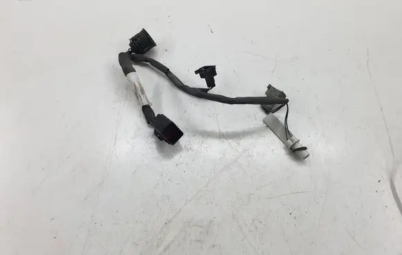 Volvo V70 Headlight/headlamp wiring loom/harness 30763548