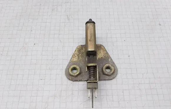 Volkswagen Transporter - Caravelle T4 Loading door lock 701827537F