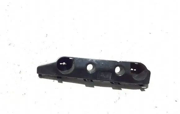 Nissan Pulsar Front bumper mounting bracket 622243ZL0A