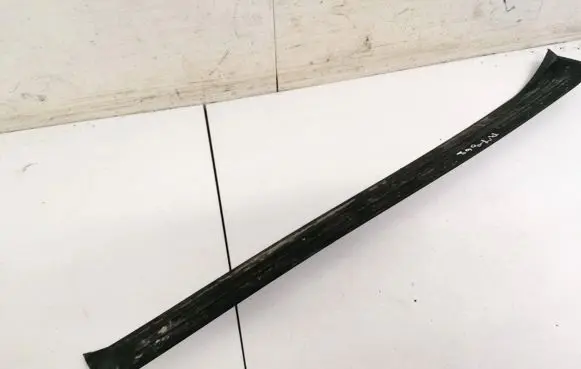 Front sill trim cover