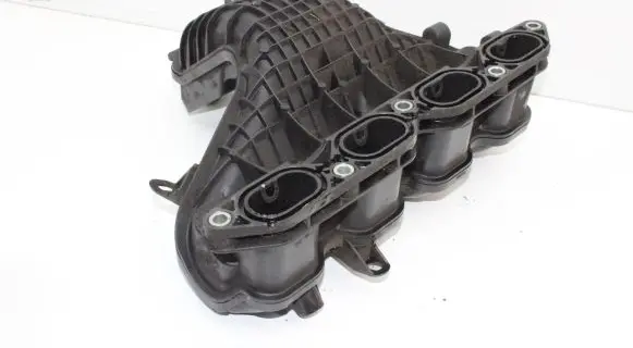 Lexus CT 200H Intake manifold