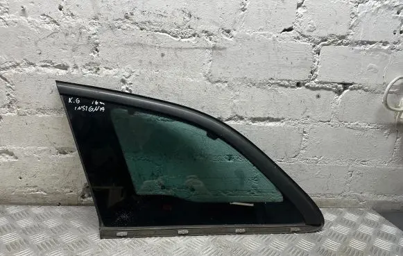 Opel Insignia A Rear side window
