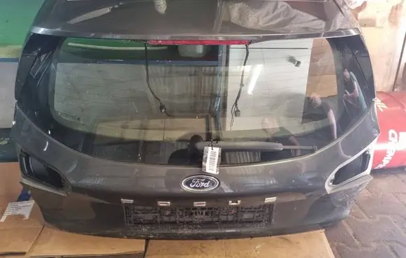 Ford Focus Tailgate/trunk/boot lid
