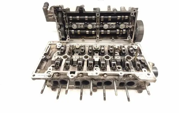 Opel Astra H Engine head 55565883 55565886