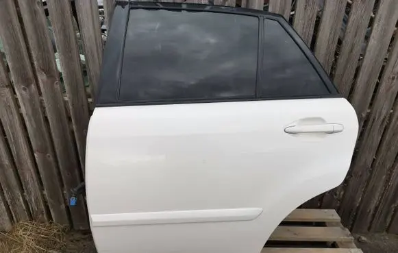 Lexus RX 330 - 350 - 400H Rear door