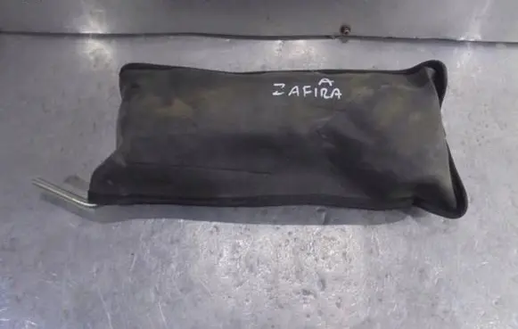 Opel Zafira A Tool box 