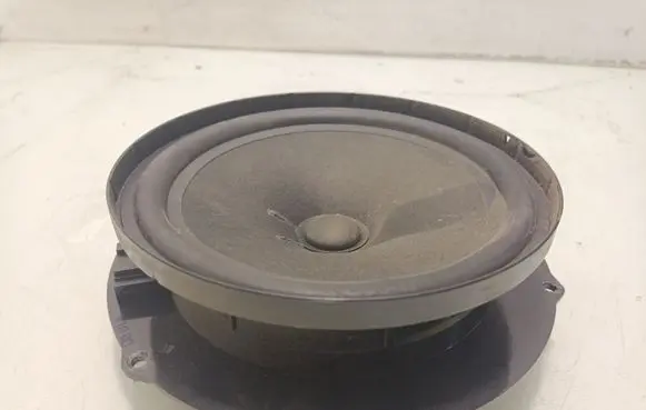 Skoda Octavia Mk2 (1Z) Front door speaker 5L0035411A
