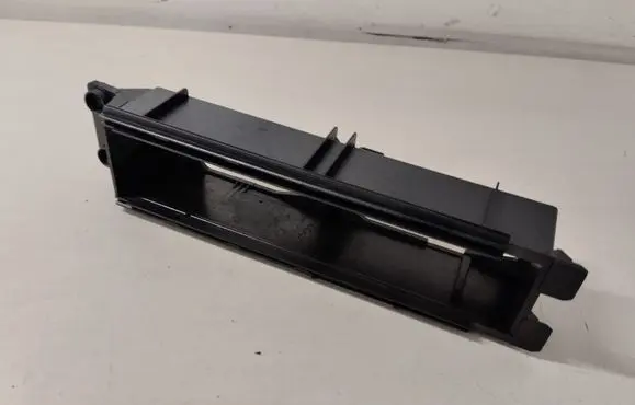 Audi A4 S4 B7 8E 8H Other center console (tunnel) element 8H0863284A