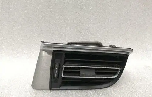 Porsche Macan (95B) Dash center air vent grill 95B819702H
