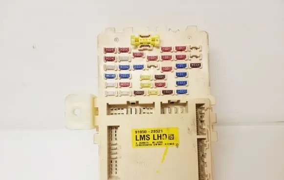 Hyundai ix35 Fuse box set 919502S521 K5090176