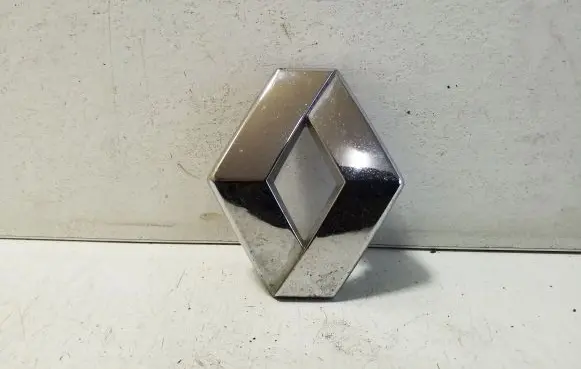Renault Megane I Manufacturer badge logo/emblem 7700824625
