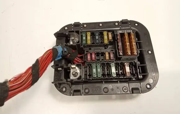 Mercedes-Benz GLC C253 Fuse module A2225403150 17380310583 19254000003