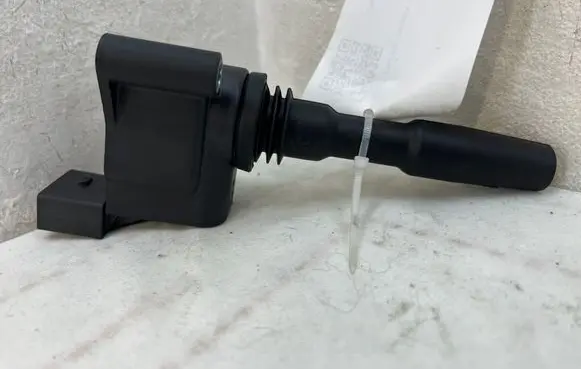 Volkswagen Golf VIII High voltage ignition coil 05E905110A