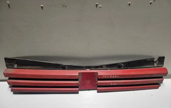 Peugeot 205 Front grill 27026