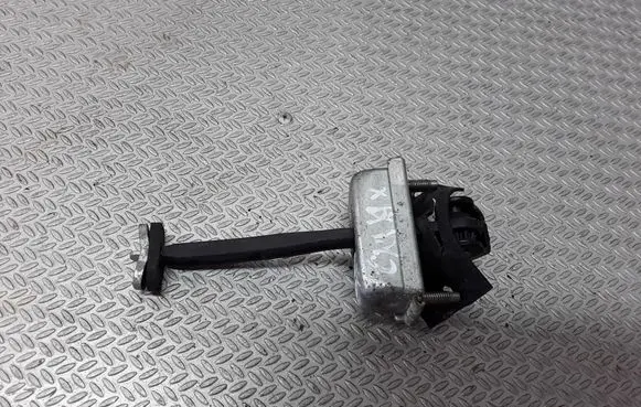Ford Focus C-MAX Front door check strap stopper