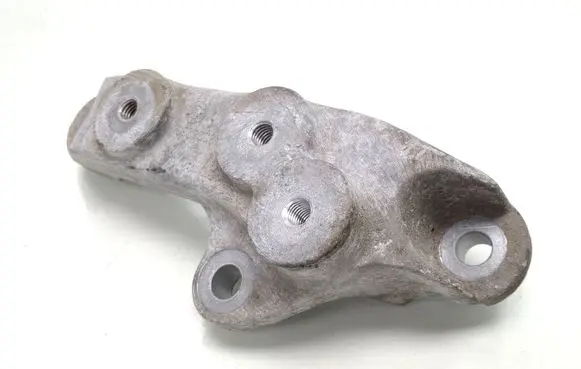 Opel Insignia A Gearbox mounting bracket 13228255