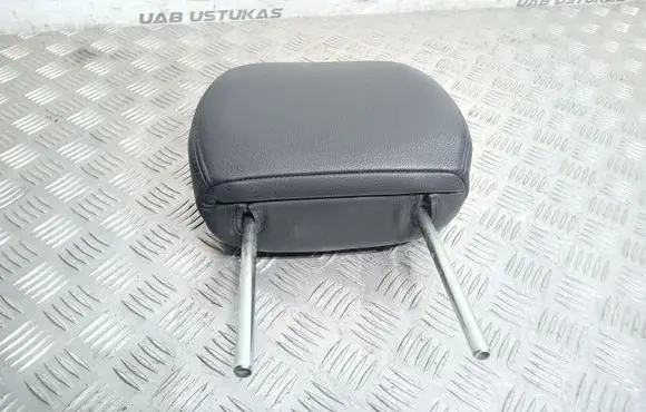 Mitsubishi Lancer VIII Front seat headrest 