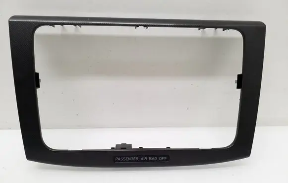 Volkswagen PASSAT B6 Radio/GPS head unit trim 318410100