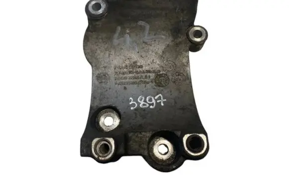 Land Rover Range Rover Sport L320 Engine mounting bracket RF4H235A682AA