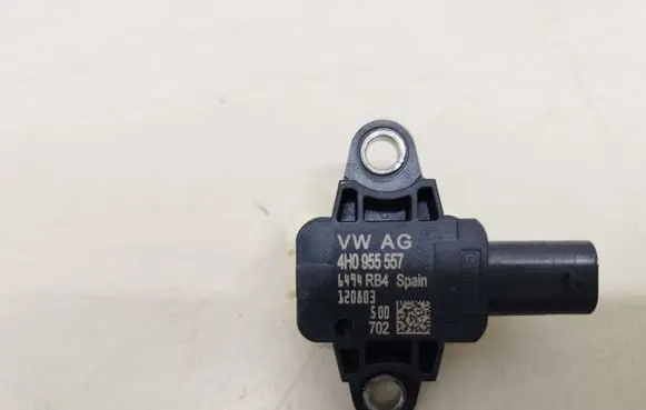 Audi A6 S6 C7 4G Airbag deployment crash/impact sensor 4H0955557