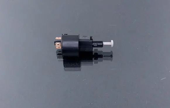 Opel Zafira A Brake pedal sensor switch 09175185