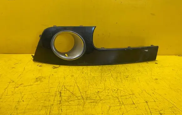 Mini One - Cooper Clubman R55 Front fog light trim/grill 2753657