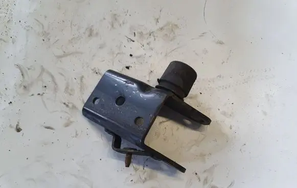 Nissan X-Trail T30 Engine mounting bracket NOCODE