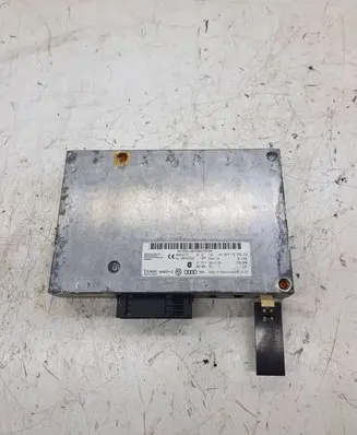 Audi A4 S4 B7 8E 8H Bluetooth control unit module 4E0862335