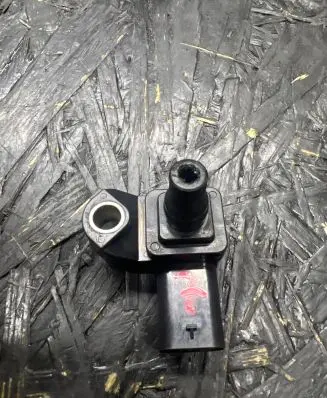 BMW 5 F10 F11 Air pressure sensor 7804742 12L12 9080