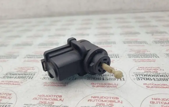 Seat Toledo II (1M) Headlight level adjustment motor 1J0941295B