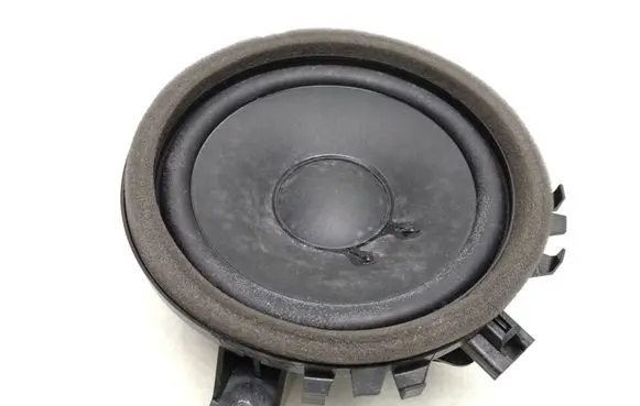 Volvo V70 Front door speaker 30657445