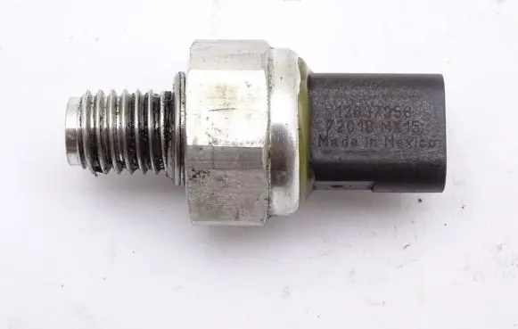 Opel Astra K Oil pressure sensor 12637356