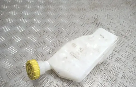 Citroen C4 Cactus Brake fluid reservoir 