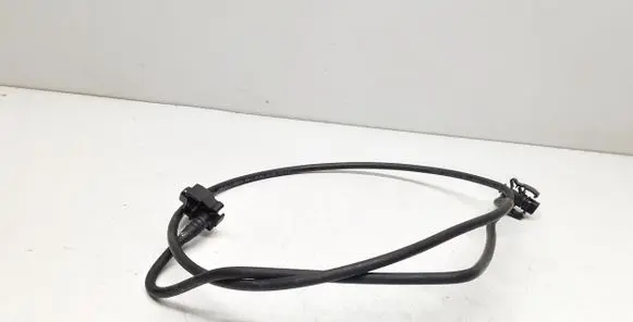 Volvo V40 Engine coolant pipe/hose 31338241