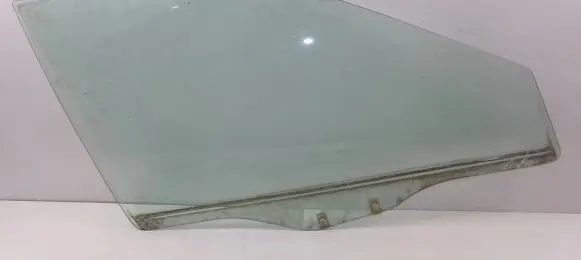 Mitsubishi Galant Front door window glass four-door