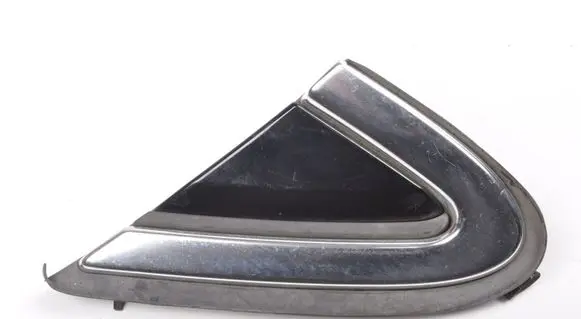 Volvo V40 Front arch trim 31290675