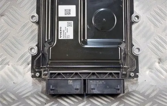 Volvo XC40 Engine control unit/module ECU 32203480