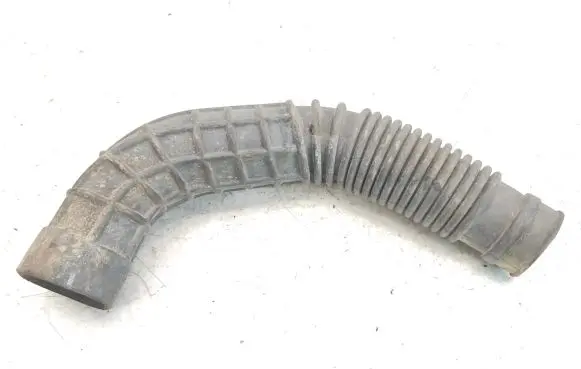 Suzuki Swift III Air intake hose/pipe