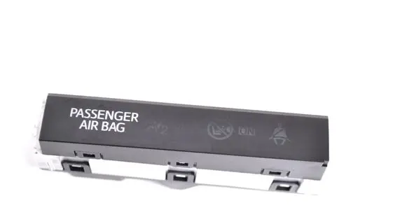 Passenger airbag on/off switch