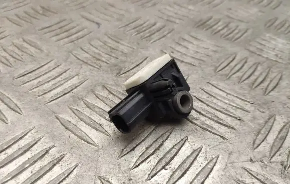 Volvo S60 Airbag deployment crash/impact sensor 31334336