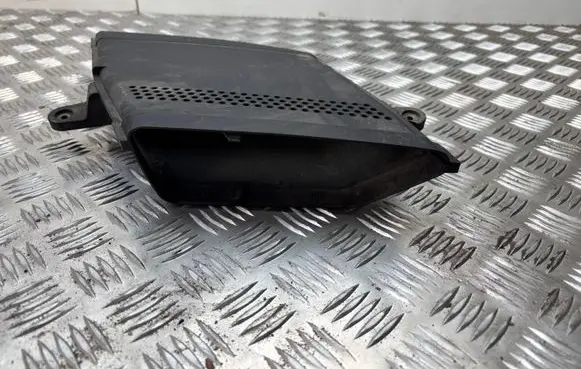 Audi Q5 SQ5 Air intake duct part 8R0129618F 8R0129618G 8R0129618D
