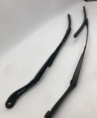 Ford Kuga III Windshield/front glass wiper blade Lv4b17526ba