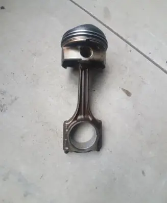 Volkswagen PASSAT B6 Piston with connecting rod 06BH0 BHS BLR